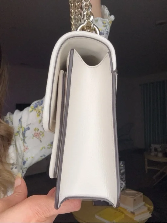 Kate Spade Remi Pineapple Flap Chain Crossbody —Like New - Picture 5 of 12